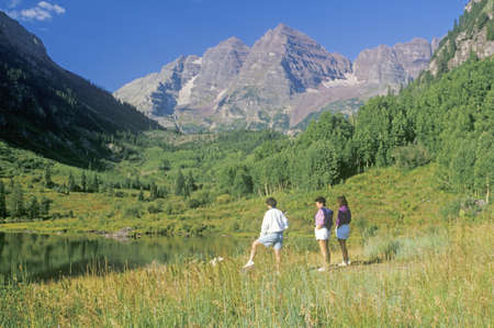 Tourists At Maroon Lake, Coloradoのeditorial素材