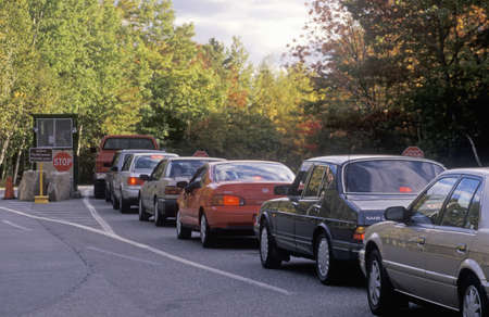 Cars Lined Up At Entry To Acadia National Park, Maineのeditorial素材