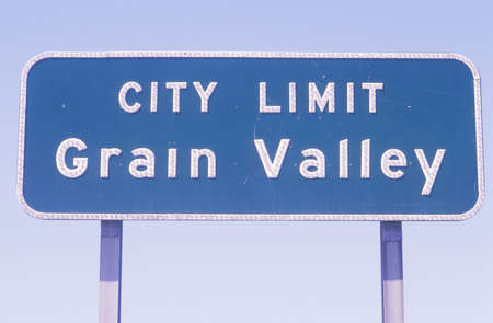 A sign that reads Òcity limit grain valleyÓ