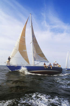 Midshipmen from the U.S. Naval Academy practice sailing skills in Chesapeake Bay, near Annapolis, Marylandのeditorial素材
