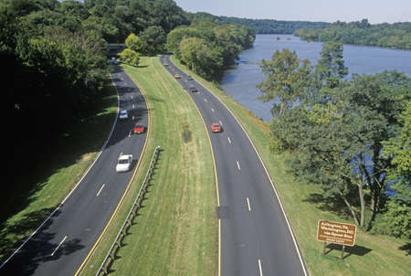 The George Washington Parkway in Washington, D.C.のeditorial素材