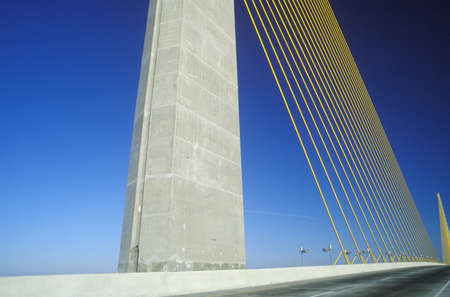 The Sunshine Skyway Bridge in Tampa Bay, Floridaのeditorial素材