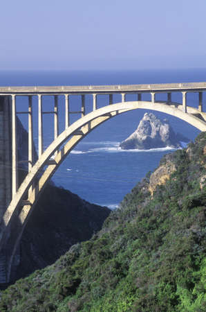 The Bixby Bridge in Big Sur, Northern Californiaのeditorial素材
