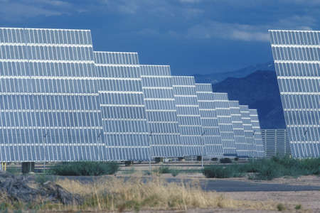 ARCO photovoltaic solar panels in Hesperia, CAのeditorial素材