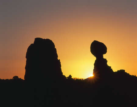 Balanced Rock, Marble Canyon, Sunrise, Arizonaのeditorial素材