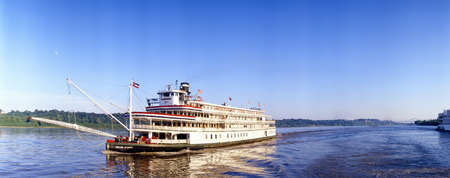 Delta Queen steamboat on Mississippi River, Mississippiのeditorial素材