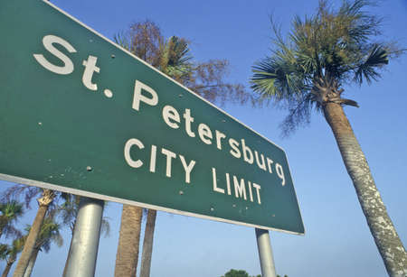 ÒSt. Petersburg City LimitÓ, St. Petersburg, Floridaのeditorial素材