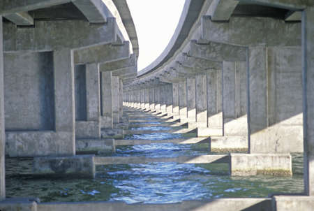 Tampa Sunshine Skyway Bridge, world's longest cable-stayed concrete bridge, Tampa Bay, Floridaのeditorial素材
