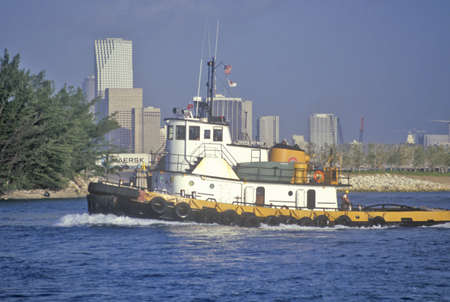 Tug boats in Miami Harbor, Miami, Floridaのeditorial素材