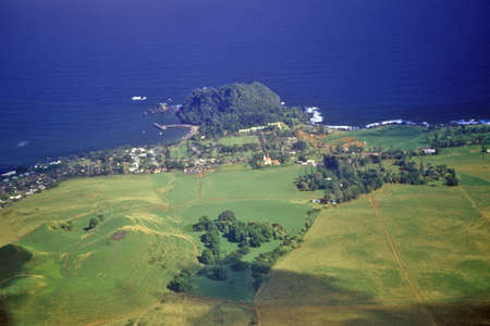 Aerial View of Coastline, Maui, Hawaiiのeditorial素材
