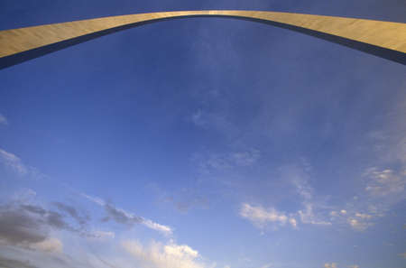 Abstract view of St. Louis Arch from below, MOのeditorial素材