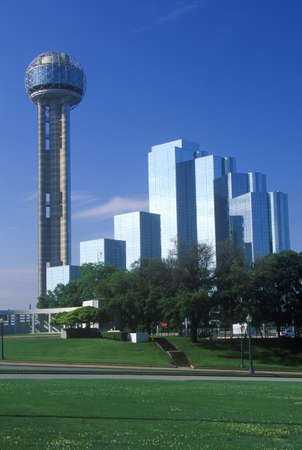 Skyline of Dallas, TX with Reunion Tower and Hyatt Hotelのeditorial素材