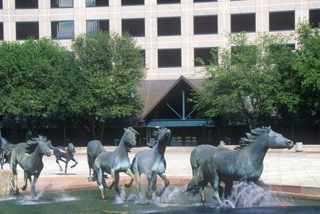 Mustangs of Los Colinas, in Williams Square, Los Colinas, TX, the world's largest equestrian sculptureのeditorial素材