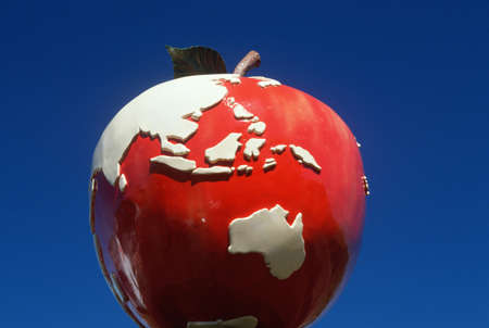 Roadside attraction sculpture of a giant red apple, CTのeditorial素材