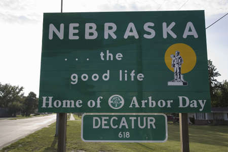 Welcoming sign to Nebraska...The good life, Nebraska state lineのeditorial素材