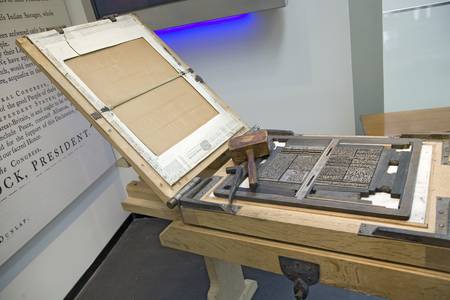 Replica of printing press used by John Dunlap to make broadside copies of the Declaration of Independence in 1776, on display at the Newseum, Washington D.C. のeditorial素材