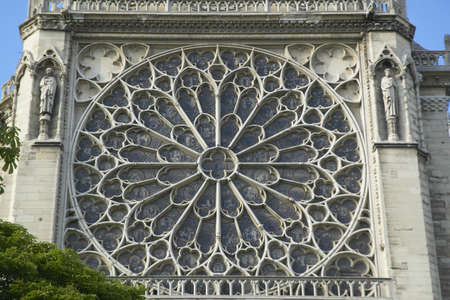 The Rose Window at the Notre Dame Cathedral, Paris, Franceのeditorial素材
