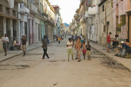 Children playing in streets of old street in Havana, Cubaのeditorial素材