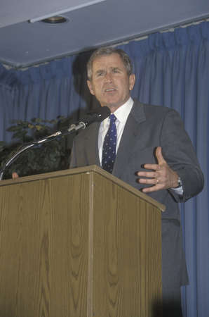 George W. Bush speaking at Rotary Club, Portsmouth, NH in 2000のeditorial素材