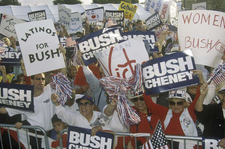 Bush/Cheney campaign rally in Costa Mesa, CAのeditorial素材