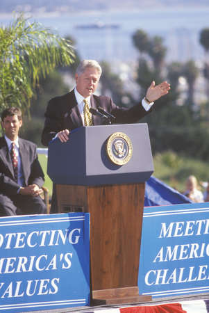 Former President Bill Clinton speaks at a Santa Barbara City College campaign rally in 1996, Santa Barbara, Californiaのeditorial素材