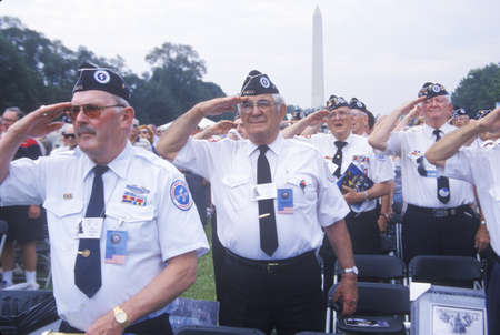 Veterans of Korean War Saluting, Korean War 50th Anniversary, Washington, D.C.のeditorial素材