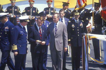 President George Bush at Desert Storm Victory Parade, Washington, D.C.のeditorial素材