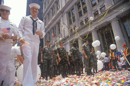 Soldiers and Sailors, Ticker Tape Parade, New York City, New Yorkのeditorial素材