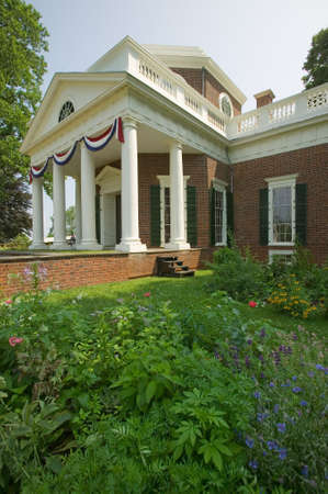 Front of Thomas Jefferson's Monticello, in Charlottesville, Virginiaのeditorial素材