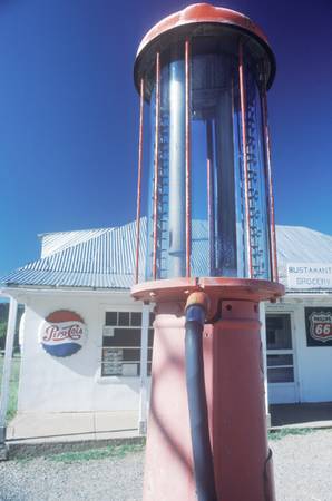 Antique gasoline station, Sena, NMのeditorial素材