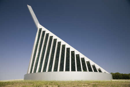 Exterior view of National Museum of the Marine Corps, a tribute to U.S. Marines situated on a 135-acre site adjacent to the Marine Corps base in Quantico, on 18900 Jefferson Davis Highway, Triangle, VAのeditorial素材