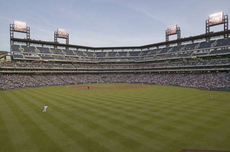Panoramic view of 29,183 baseball fans at Citizens Bank Park, Philadelphia, PA, who are watching Philadelphia Phillies beat the Milwaukee Brewers by a score of 8 to 6 on May 14, 2007のeditorial素材