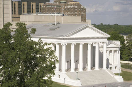 Aerial view of the 2007 restored Virginia State Capitol, designed by Thomas Jefferson who was inspired by Greek and Roman Architecture, Richmond, Virginiaのeditorial素材