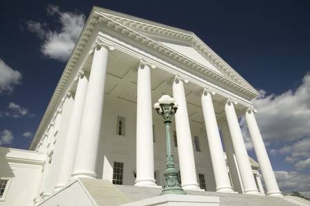 The 2007 restored Virginia State Capitol, designed by Thomas Jefferson who was inspired by Greek and Roman Architecture, Richmond, Virginiaのeditorial素材