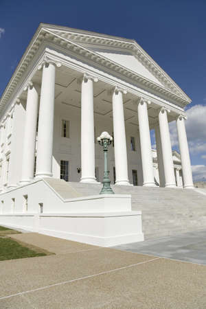 The 2007 restored Virginia State Capitol, designed by Thomas Jefferson who was inspired by Greek and Roman Architecture, Richmond, Virginiaのeditorial素材
