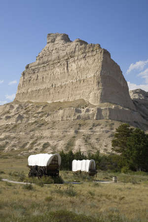 A replica of Covered wagon from Oregon Trail at Scotts Bluff National Monument, Scottsbluff, Nebraskaのeditorial素材