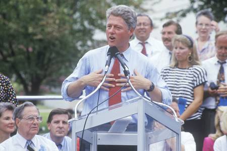 Governor Bill Clinton speaks at the University of Texas during the Clinton/Gore 1992 Buscapade campaign tour in Austin, Texasのeditorial素材