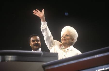 Former Texas Governor Ann Richards addresses crowd at the 1992 Democratic National Convention at Madison Square Garden, New Yorkのeditorial素材