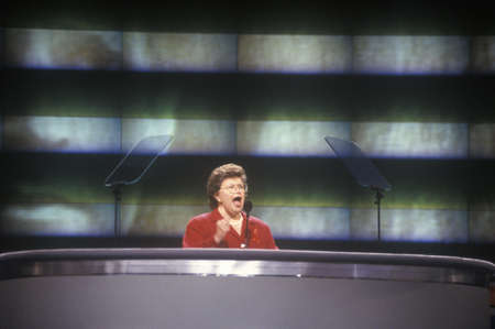 Maryland Senator Barbara McCloskey addresses crowd at the 1992 Democratic National Convention at Madison Square Garden, New Yorkのeditorial素材