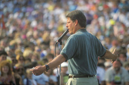 Senator Al Gore on the Clinton/Gore 1992 Buscapade campaign tour in Youngstown, Ohioのeditorial素材
