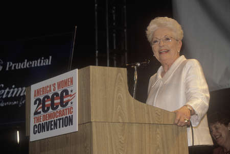 Former Texas Governor Ann Richards addresses crowd at the 2000 Democratic Convention at the Staples Center, Los Angeles, CA のeditorial素材