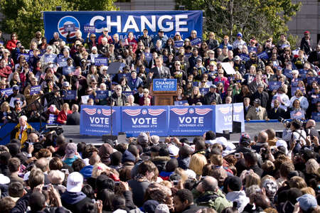 Presidential Candidate Barack Obama appearing at early vote for change Presidential rally, October 29, 2008 at Halifax Mall, Government Complex in Raleigh, NCのeditorial素材