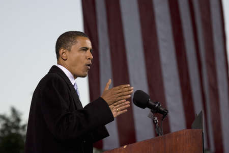 US Senator Barack Obama at Change We Need Presidential rally October 30, 2008, at Verizon Wireless Virginia Beach Amphitheater in Virginia Beach, VAのeditorial素材
