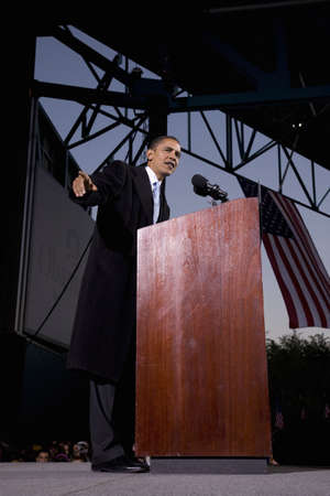 US Senator Barack Obama speaking at Change We Need Presidential rally, October 30, 2008 at Verizon Wireless Virginia Beach Amphitheater in Virginia Beach, VAのeditorial素材