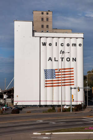 Alton flour mill at Illinois, USA のeditorial素材