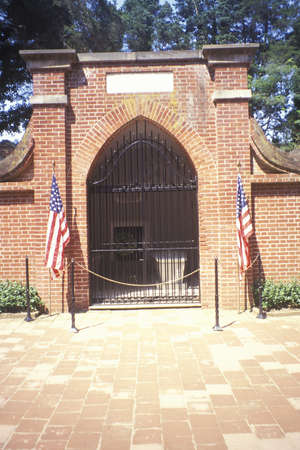 Burial tomb of George Washington at Mt. Vernon, Alexandria, Virginiaのeditorial素材