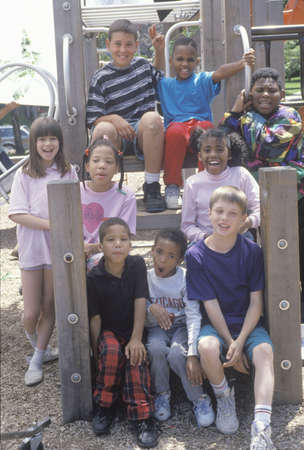 Ethnically diverse group of children in a city park, Chicago, ILのeditorial素材