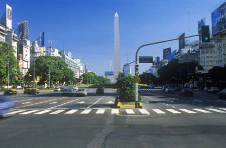 Avenida 9 de Julio, widest avenue in the world, and El Obelisco, The Obelisk, Buenos Aires, Argentinaのeditorial素材