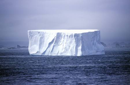 Iceberg in Paradise Harbor, Antarcticaのeditorial素材