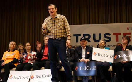 LAS VEGAS, NEVADA, DECEMBER 17, 2015: Republican Presidential candidate Sen. Ted Cruz, R-Texas, speaks during Presidential Nevada rally at Siena Community Ballroom, Las Vegas, NV with supporters standing behind him with signsのeditorial素材